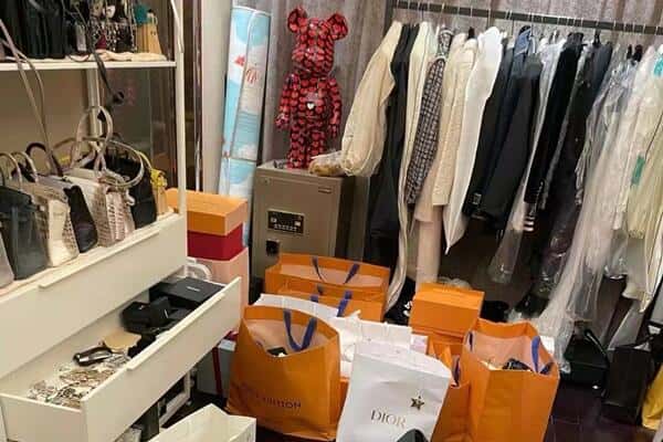 宿州市灵璧回收一线品牌衣服